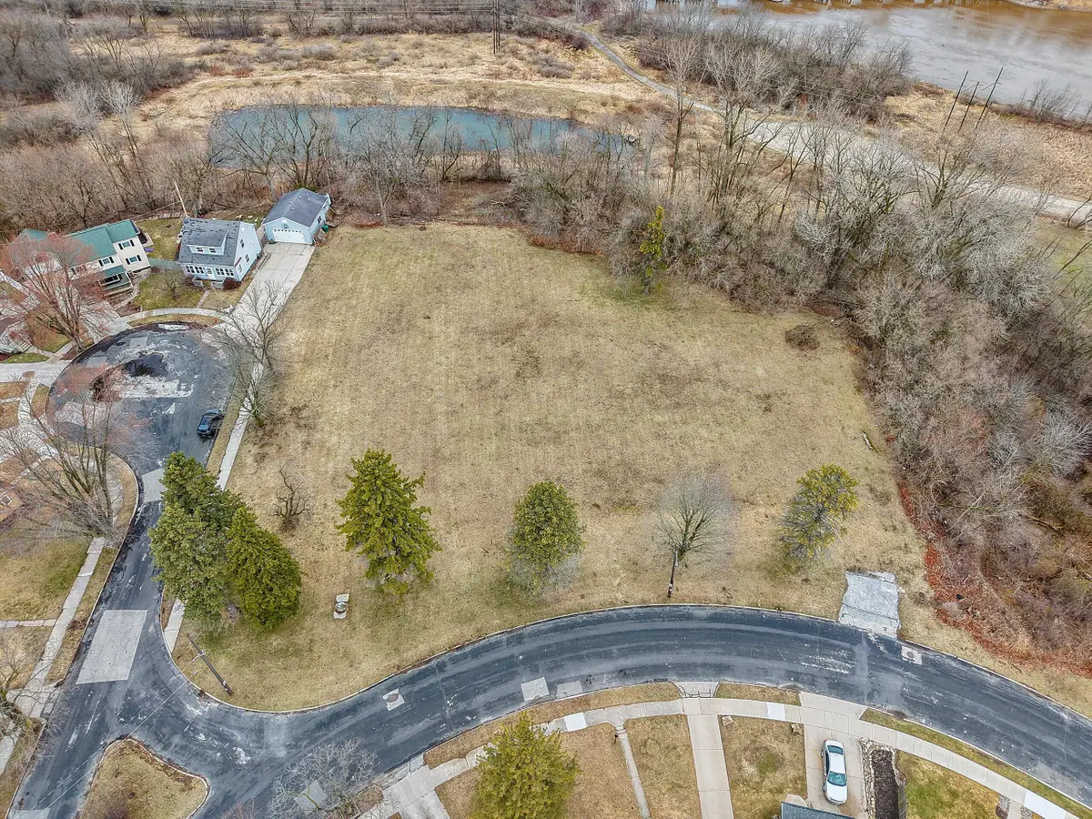 Lt2 Riverview Dr, Manitowoc, WI 54220 - #1