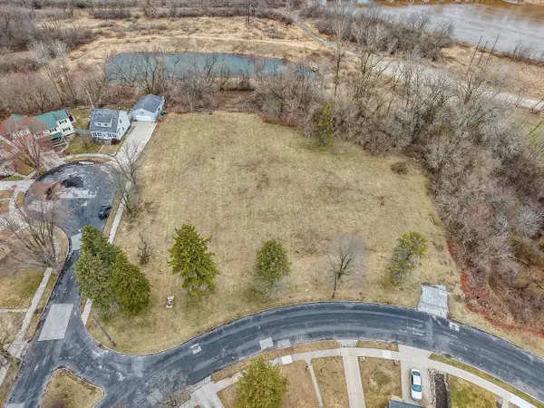 Lot 2 Riverview Dr, Manitowoc, WI 54220