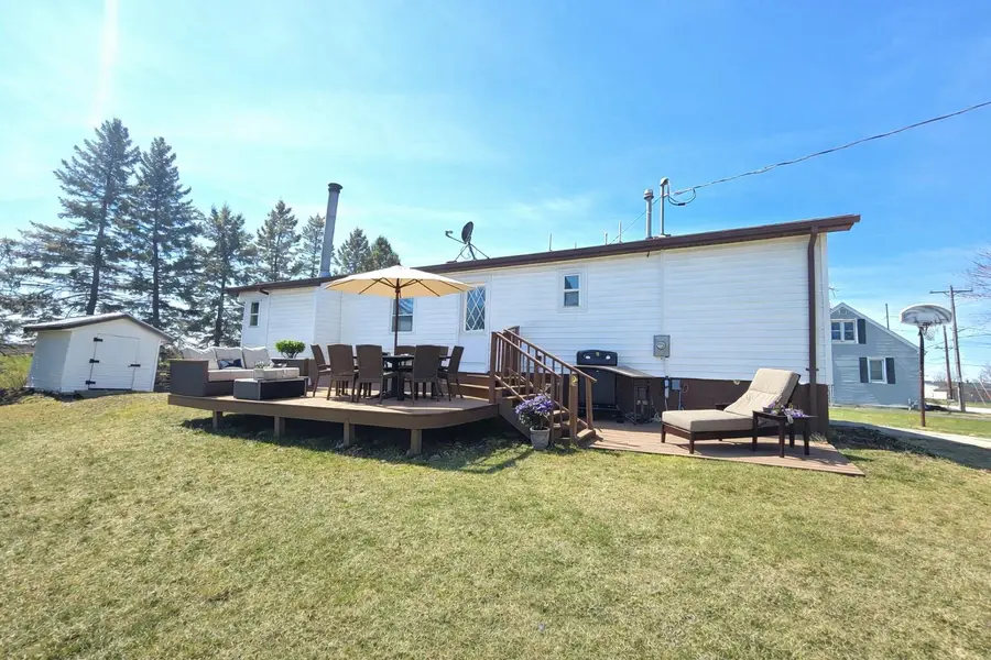 3015 Viebahn St, Manitowoc, WI 54220 - #2