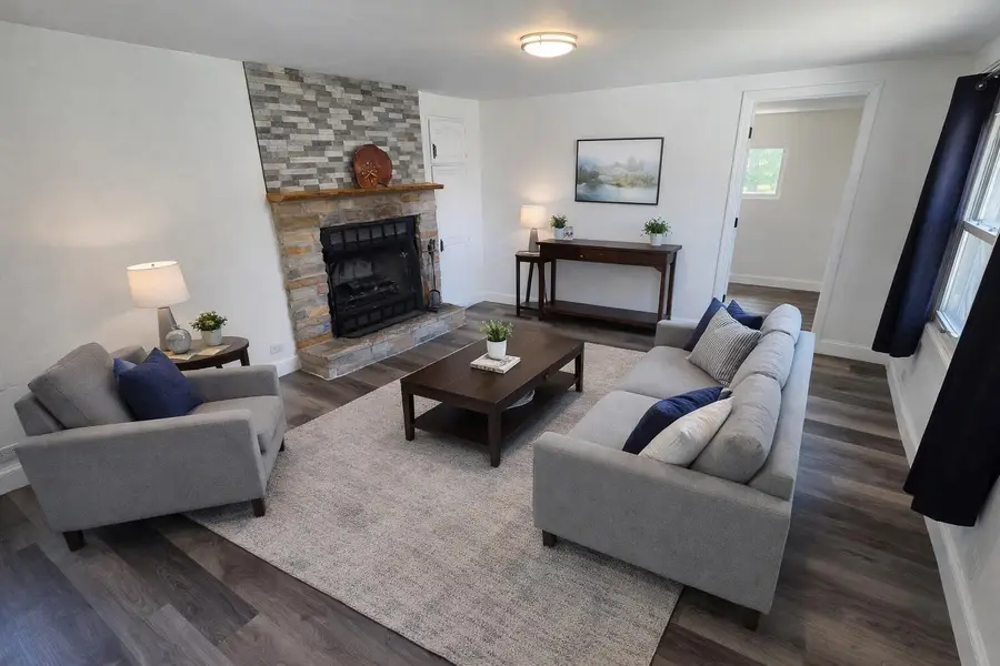 3015 Viebahn St, Manitowoc, WI 54220 - #3