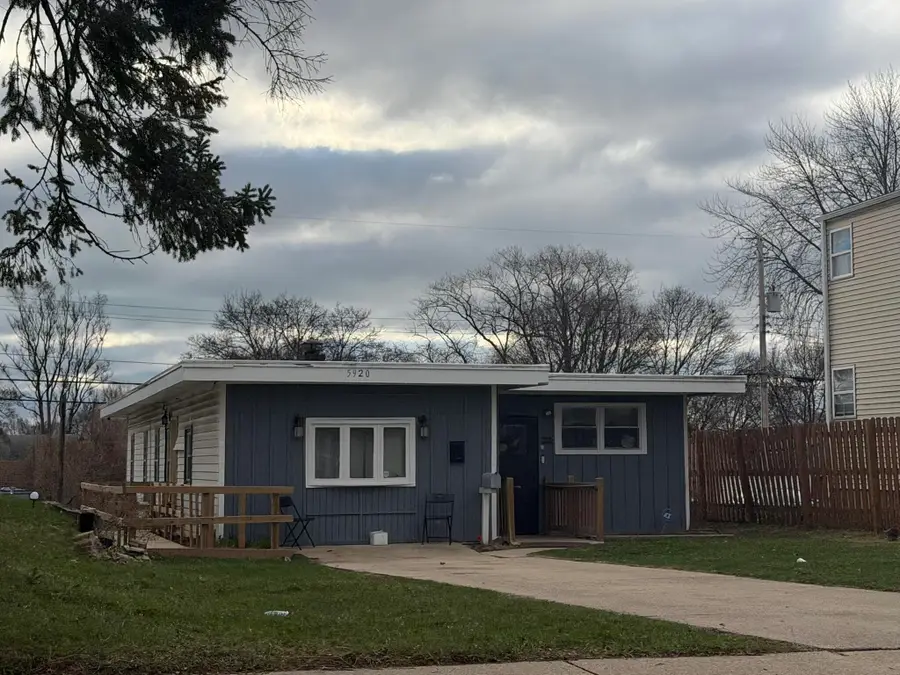 5920 N 71st St, Milwaukee, WI 53218 - #2