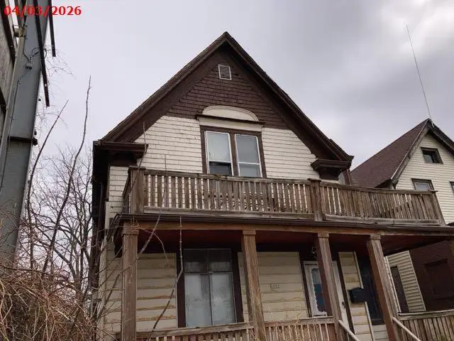 2860 N Teutonia St, Milwaukee, WI 53206 - #1