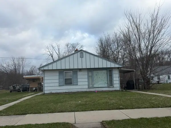4618 W Congress St, Milwaukee, WI 53218