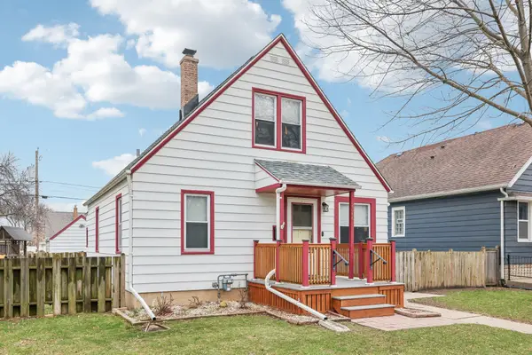 2366 S 66th St, West Allis, WI 53219