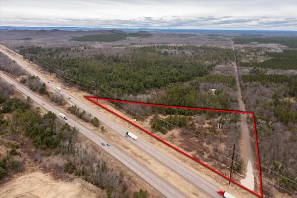 N3969 Hunter Haven Rd, Manchester, WI 54615