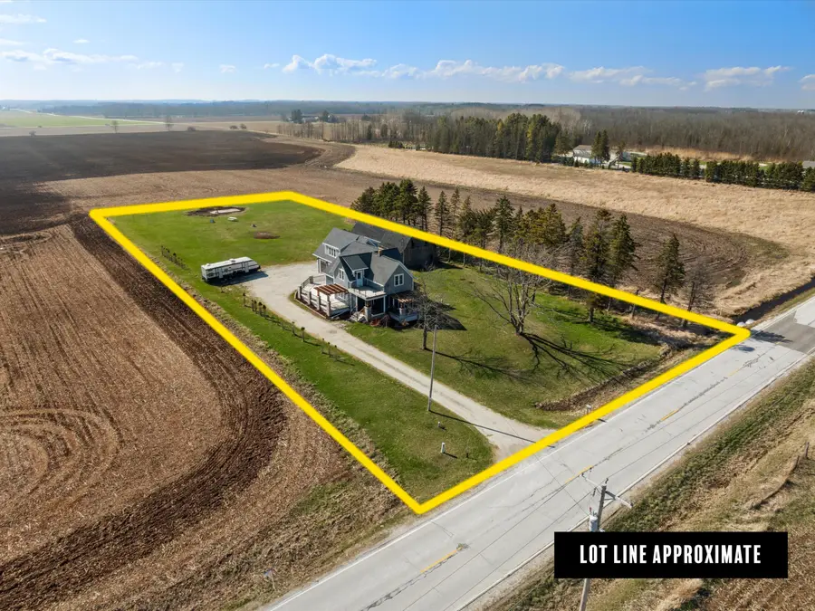 3202 Mirro Dr, Manitowoc, WI 54220 - #3