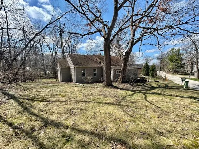 S68W17887 Island Dr, Muskego, WI 53150 - #1