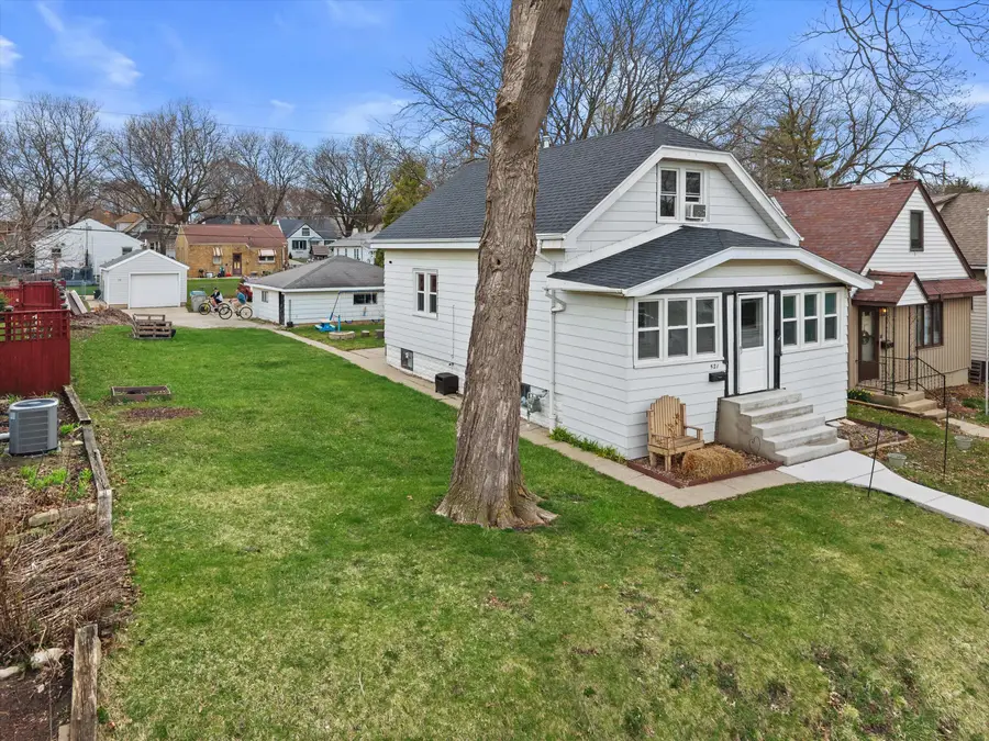521 S 67th St, Milwaukee, WI 53214 - #2