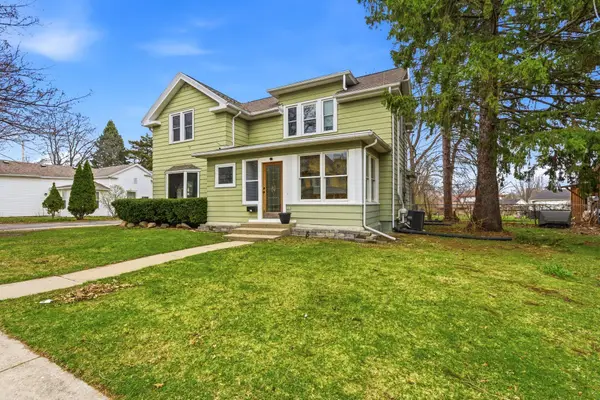 261 S Church St, Whitewater, WI 53190