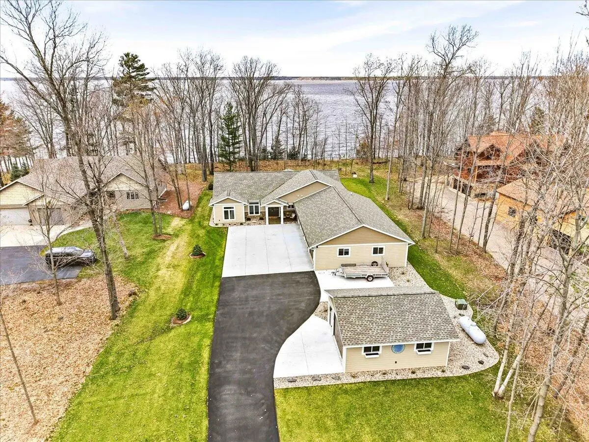 1870 Badger Ct, Monroe, WI 54613 - #1