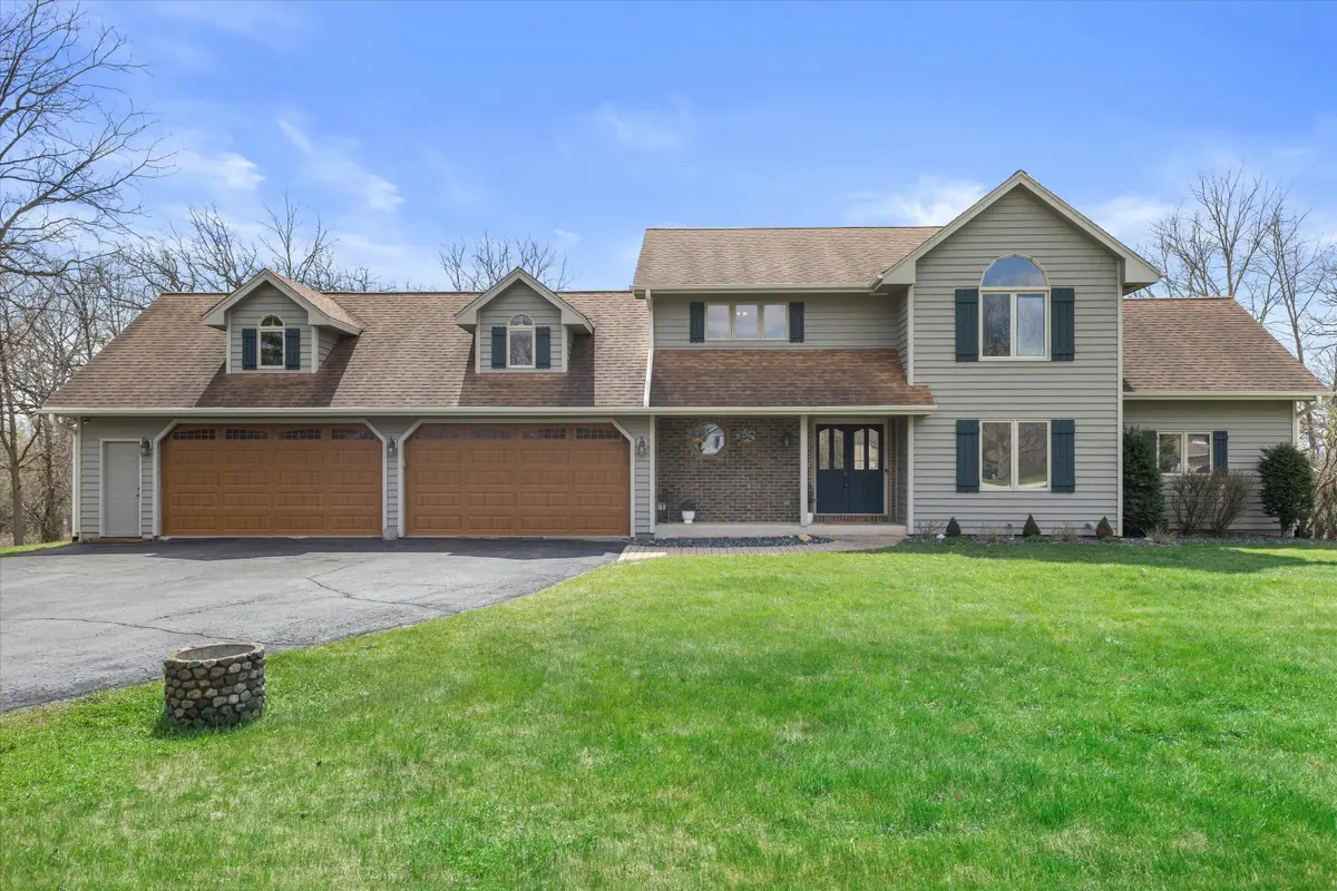 26041 Deer Ridge Trl, Norway, WI 53185 - #1