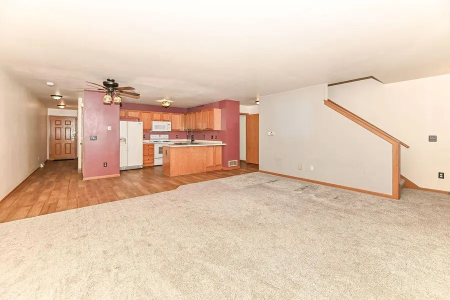 1915 Mallard Pointe Cir, Waukesha, WI 53189 - #3