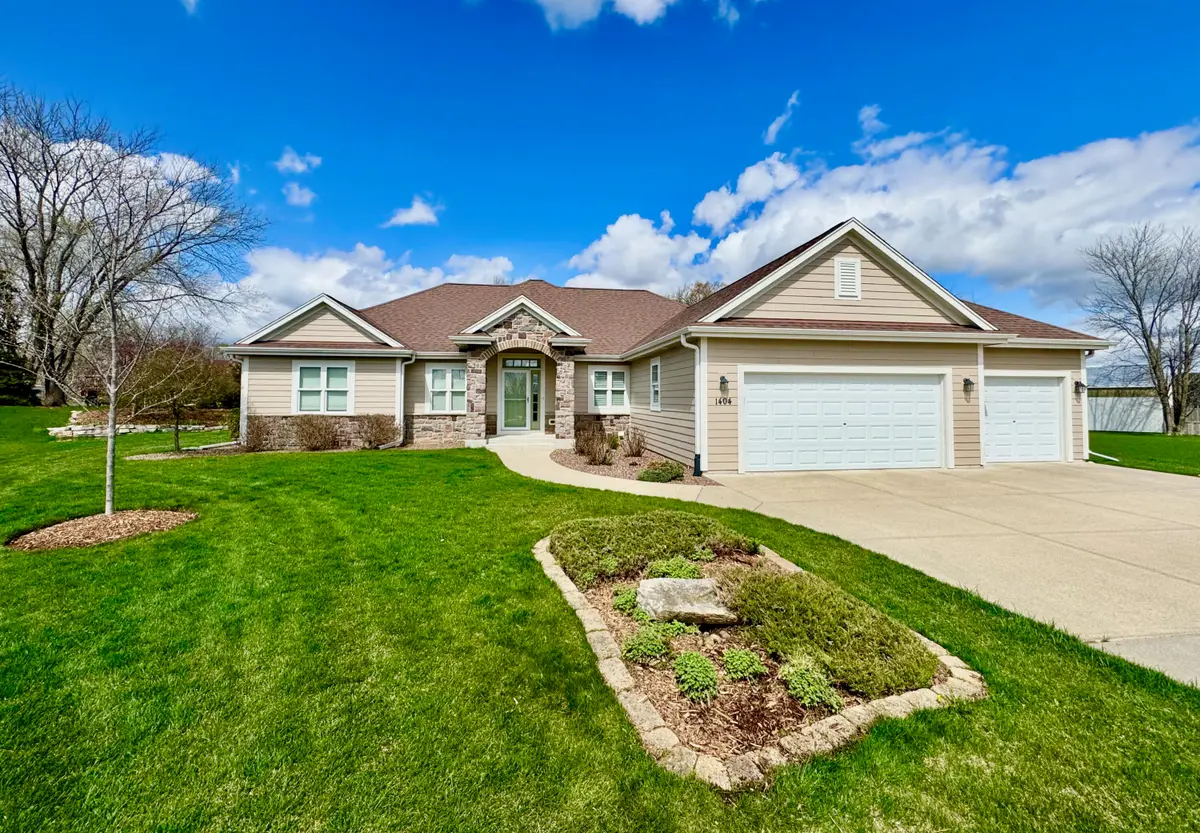 1404 Whitetail Run, Mukwonago, WI 53149 - #1