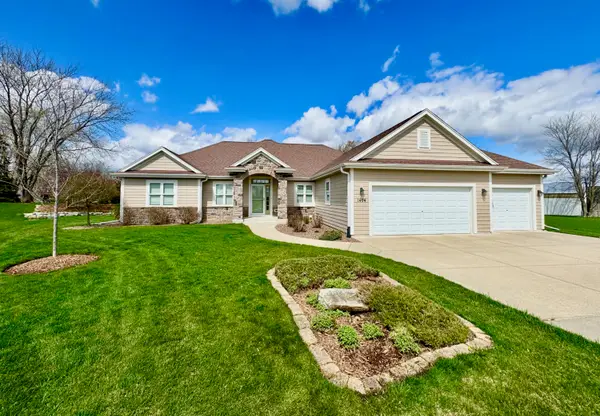1404 Whitetail Run, Mukwonago, WI 53149