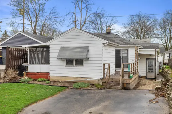 830 S 92nd St, West Allis, WI 53214