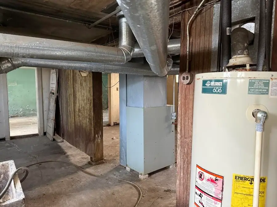 2802 N 51st St, Milwaukee, WI 53210 - #2