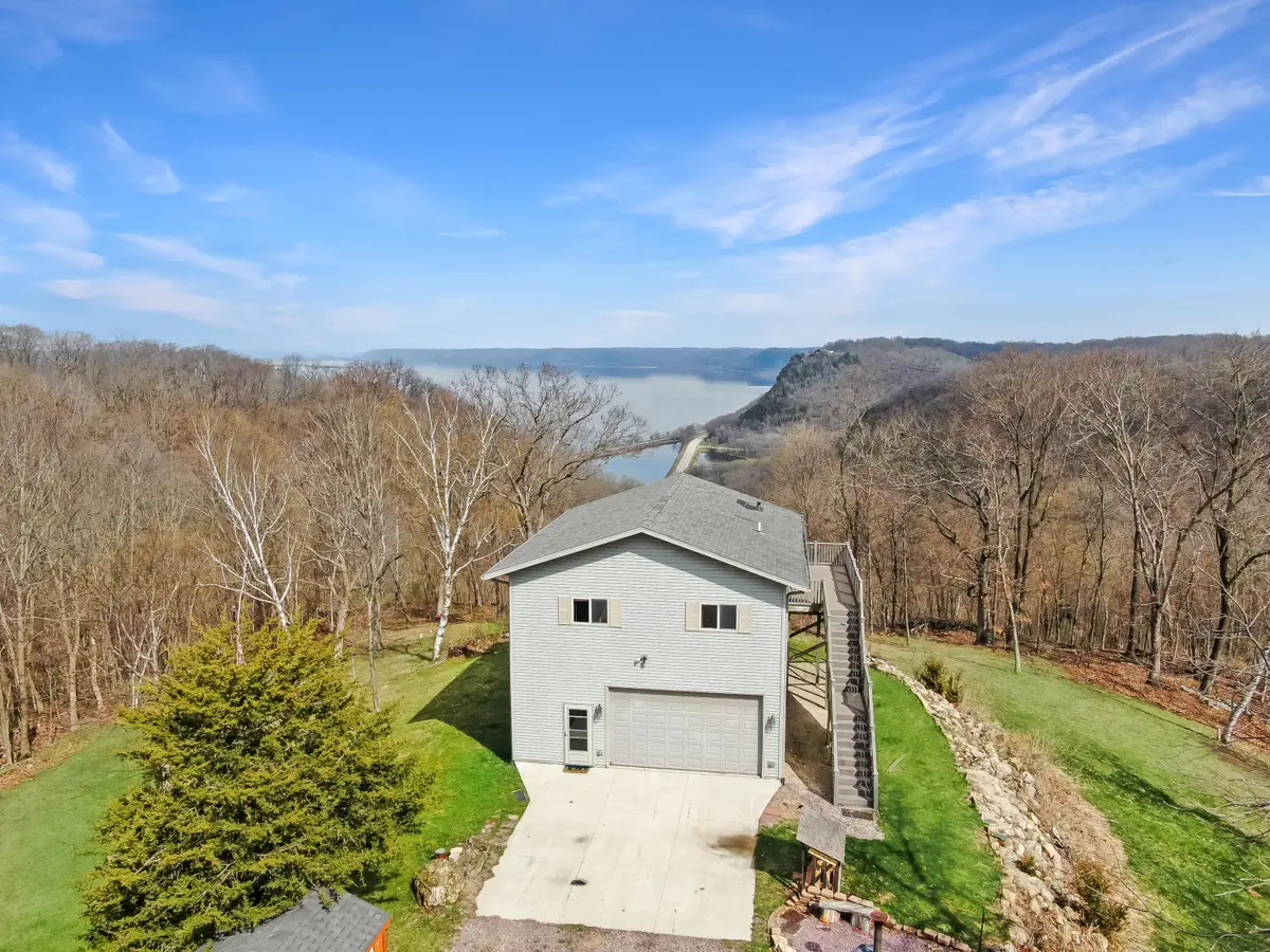 20507 Sunset View Dr, Seneca, WI 54626 - #1