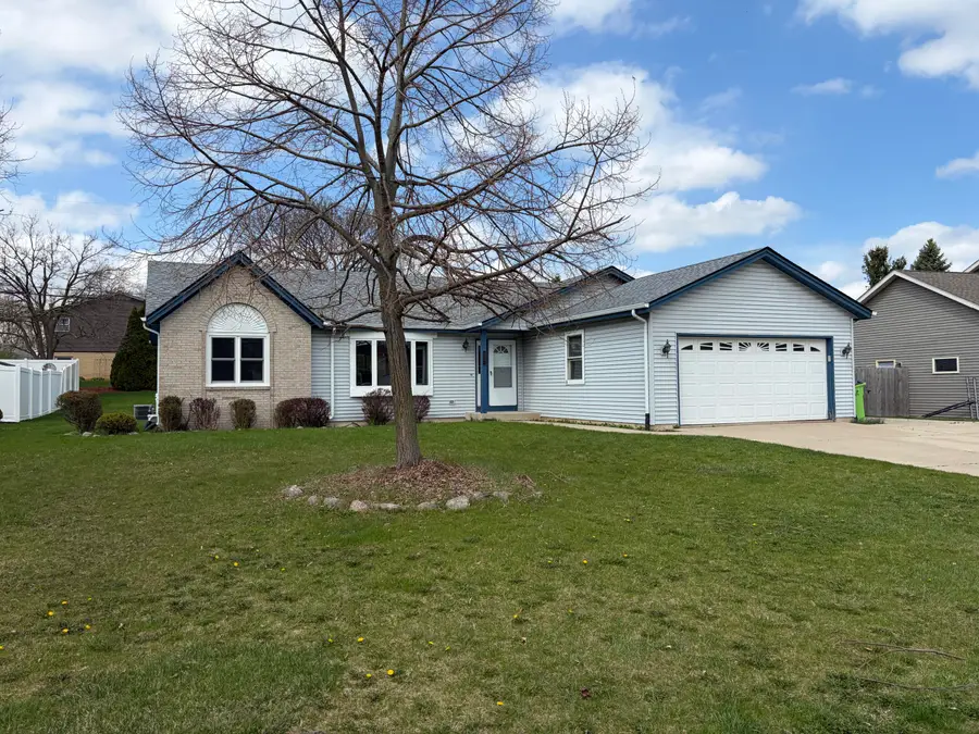 5934 Regency Hills Dr, Mount Pleasant, WI 53406 - #2