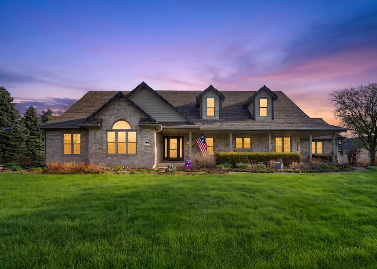 4290 Bell Tower Pl, Richfield, WI 53033 - #1