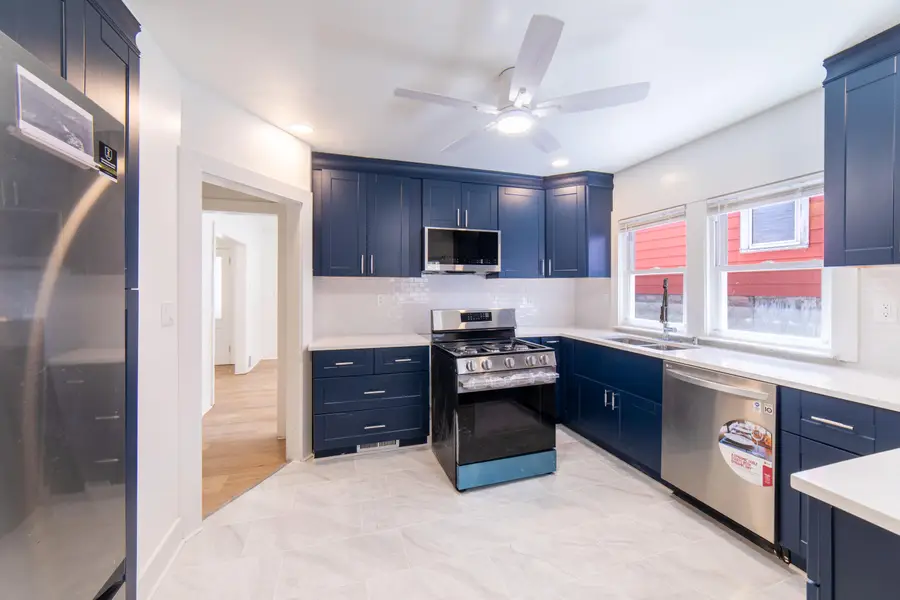 3409 N Vel Phillips Ave, Milwaukee, WI 53212 - #3