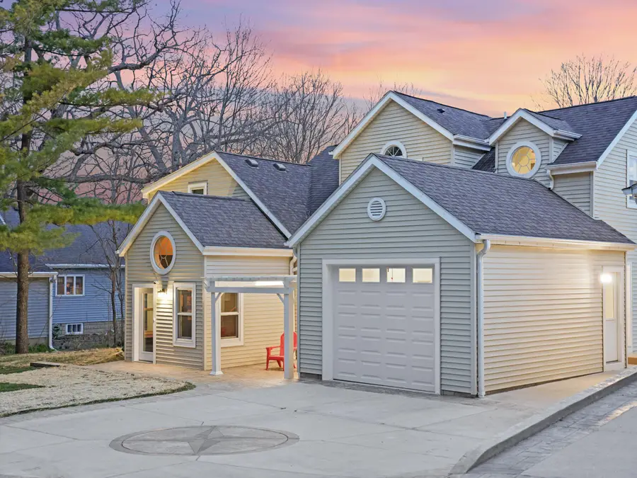 191 Riverside Dr, Waterford, WI 53185 - #2