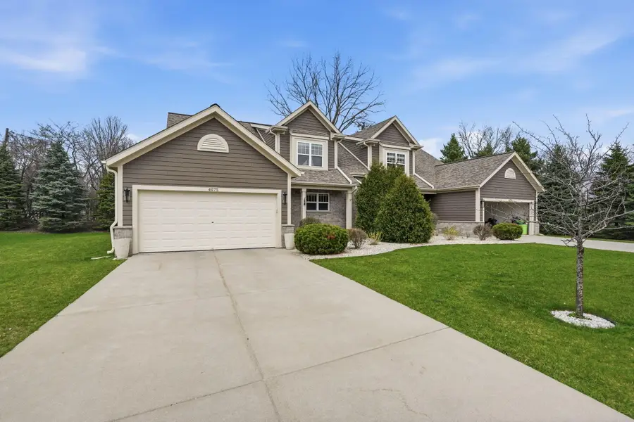 4075 Wyndham Pointe Cir, Brookfield, WI 53005 - #3