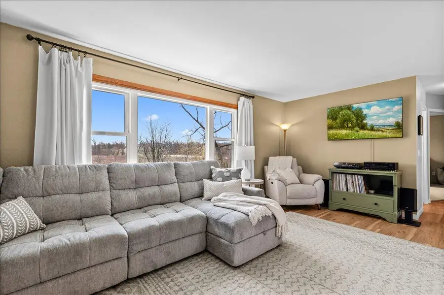 1707 Larkspur Ln, West Bend, WI 53090 - #3