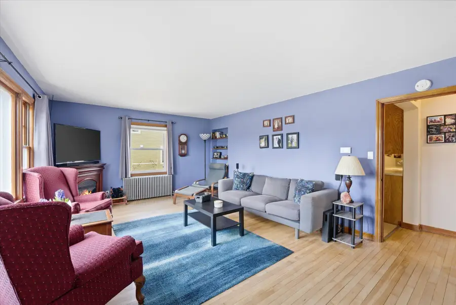 1216 15th Ave, Grafton, WI 53024 - #3