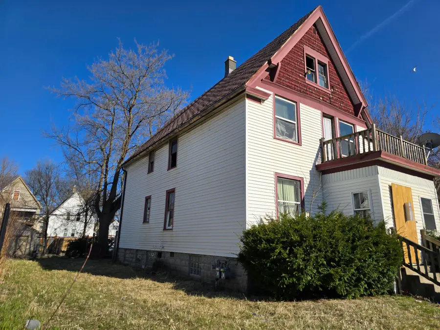 2646 N 35th St, Milwaukee, WI 53210 - #2