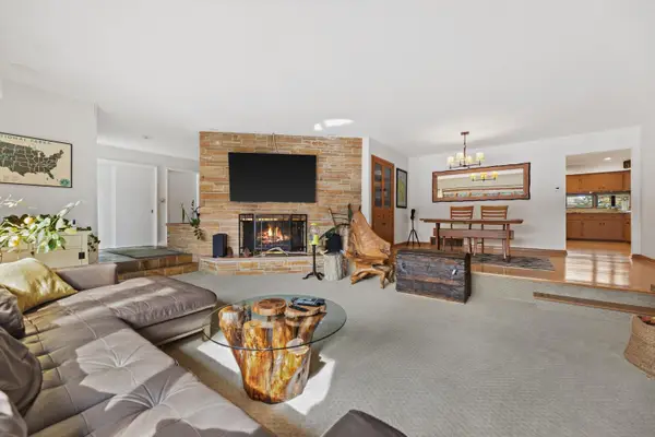 9432 W Garden Ct, Hales Corners, WI 53130