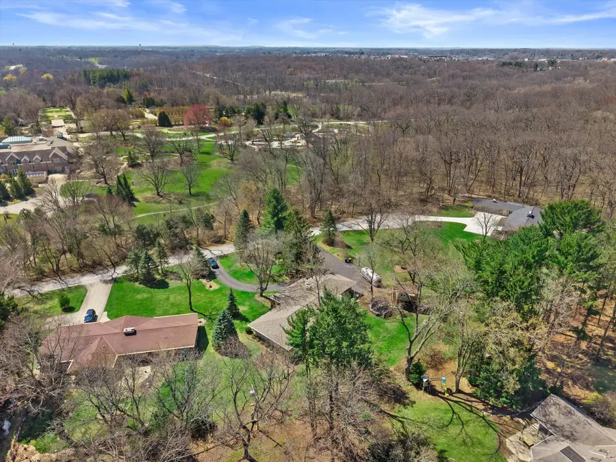 9432 W Garden Ct, Hales Corners, WI 53130 - #3