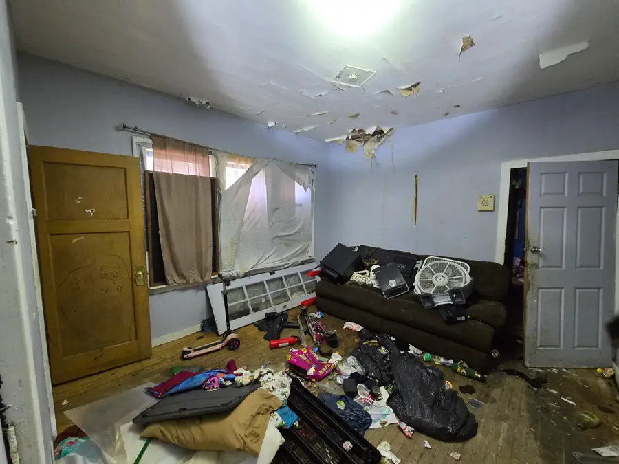 1537 S 9th St, Milwaukee, WI 53204 - #3