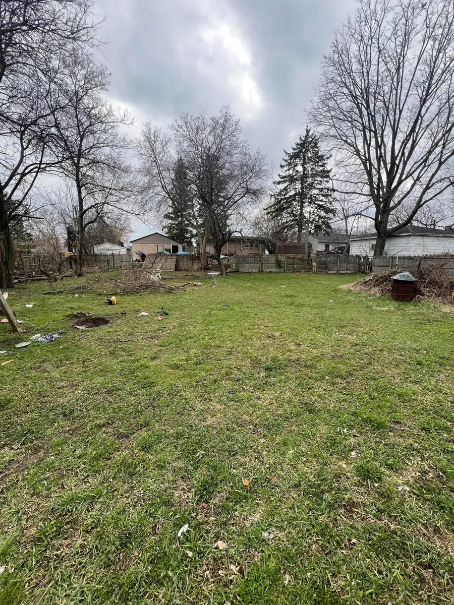 1925 Rapids Dr, Racine, WI 53404 - #3