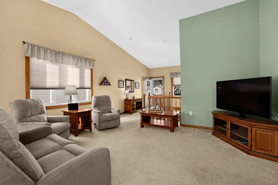 936 8th Ave N, Onalaska, WI 54650 - #3