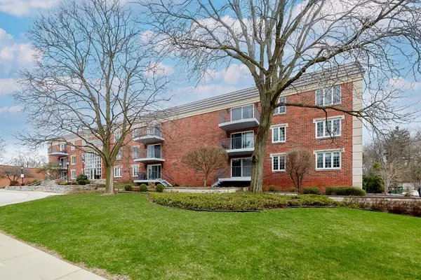 13335 Watertown Plank Rd, Elm Grove, WI 53122