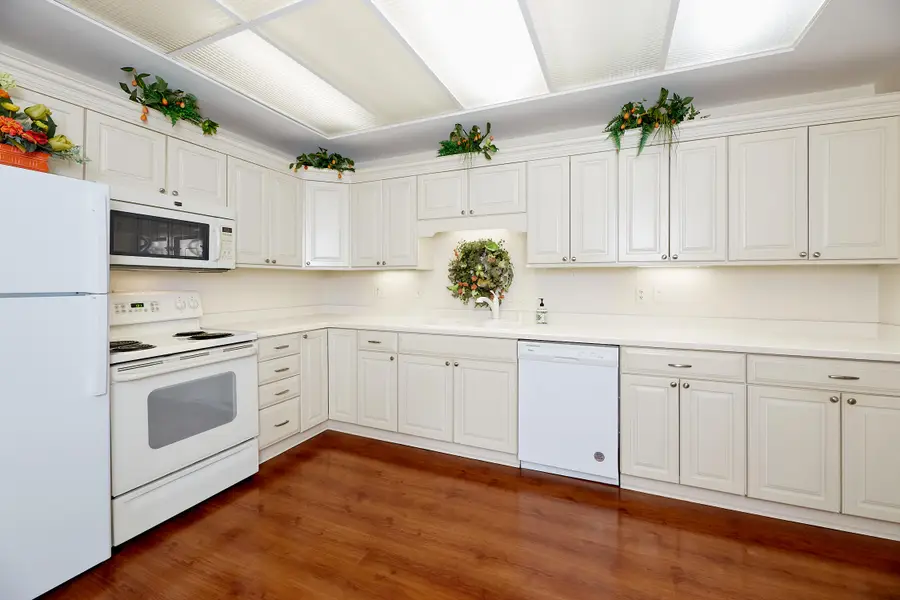 13335 Watertown Plank Rd, Elm Grove, WI 53122 - #2