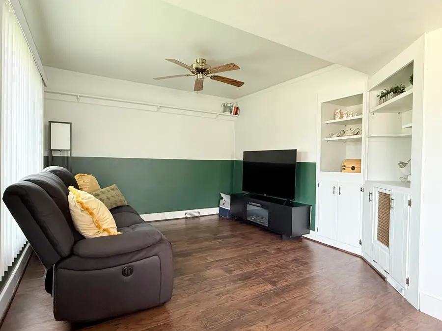 1317 N 30th St, Sheboygan, WI 53081 - #3