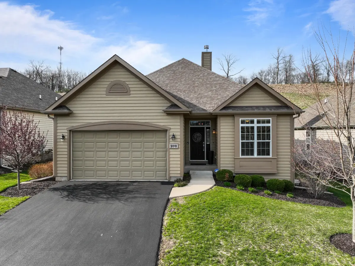109 Lake Vista Cir, Fontana, WI 53125 - #1