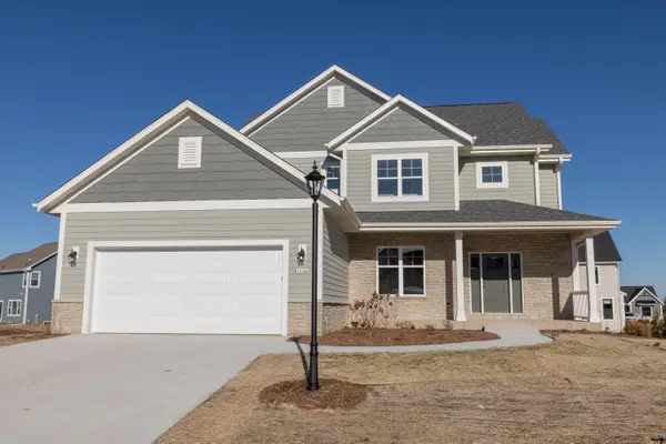 N54W19340 Kearney Ln, Menomonee Falls, WI 53051