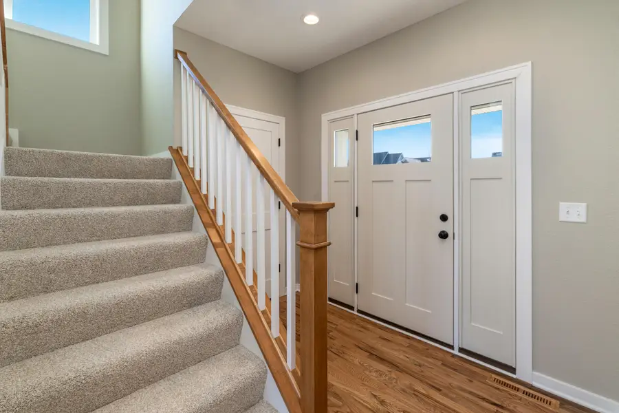 N54W19340 Kearney Ln, Menomonee Falls, WI 53051 - #2