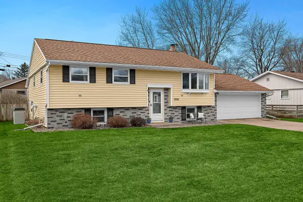 3056 31st St S, La Crosse, WI 54601