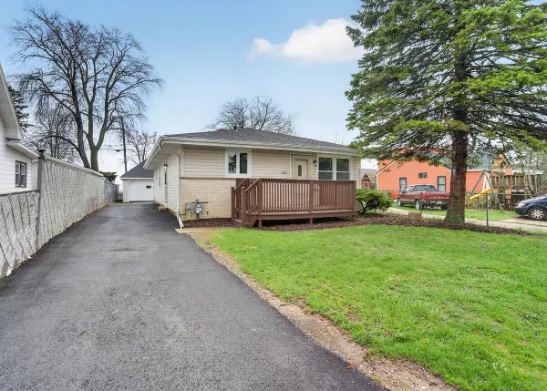 3611 Sheridan Rd, Mount Pleasant, WI 53403