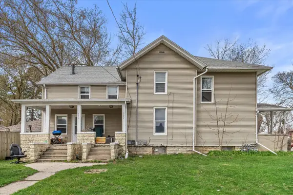 302 4th St, Beaver Dam, WI 53916