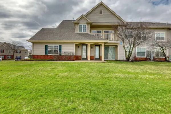 W206N16708 Blackberry Cir, Jackson, WI 53037