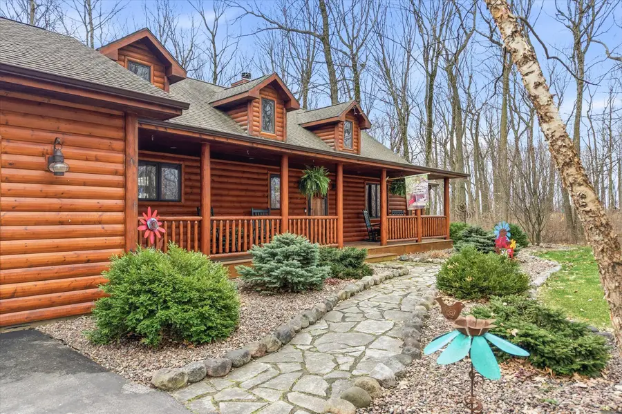 W2147 Hickory Hills Ct, Osceola, WI 53010 - #3