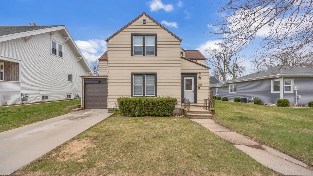 2605 School St, Two Rivers, WI 54241 - #1