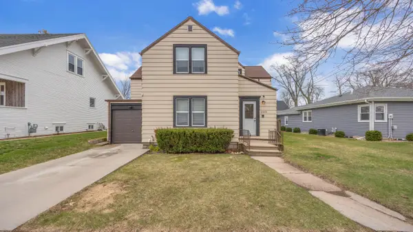 2605 School St, Two Rivers, WI 54241