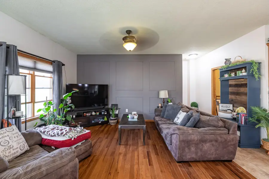 1319 Harvest Cir, Holmen, WI 54636 - #2