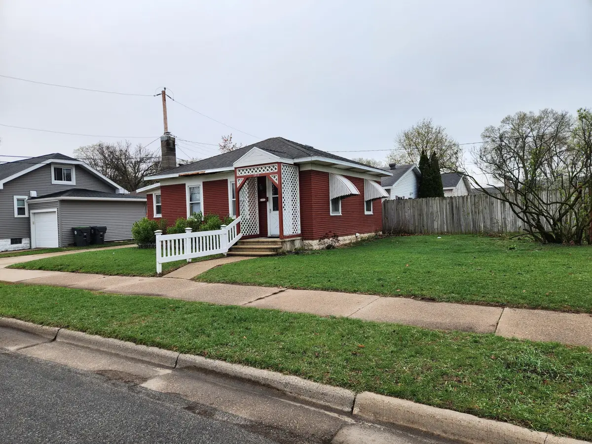 1312 Hayes St, La Crosse, WI 54603 - #1