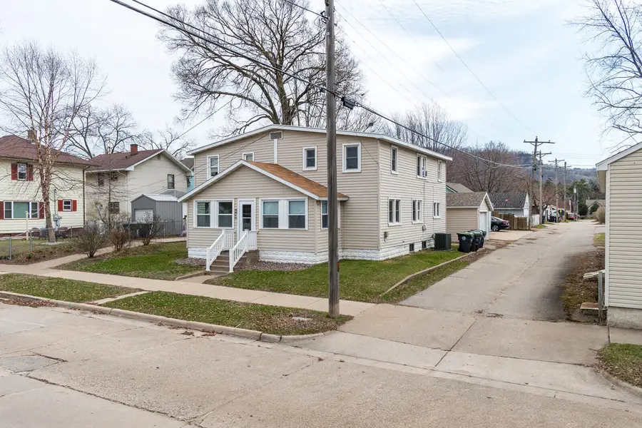 313 23rd St S, La Crosse, WI 54601 - #2